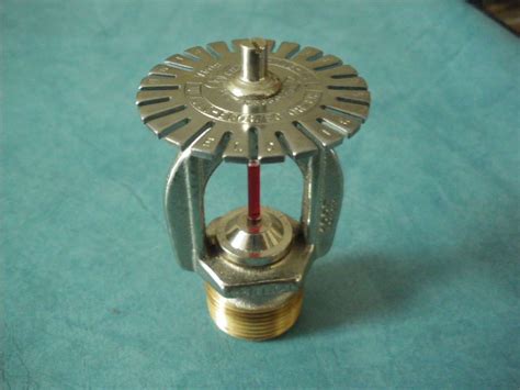 central fire sprinkler head 804a.